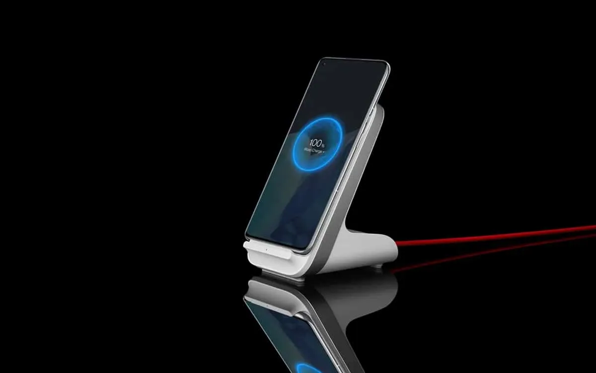 OnePlus 9 Pro: la ricarica wireless da 50 W è confermata, da 0 a 100% in soli 43 minuti 11 oneplus 9pro charge rapid wireless