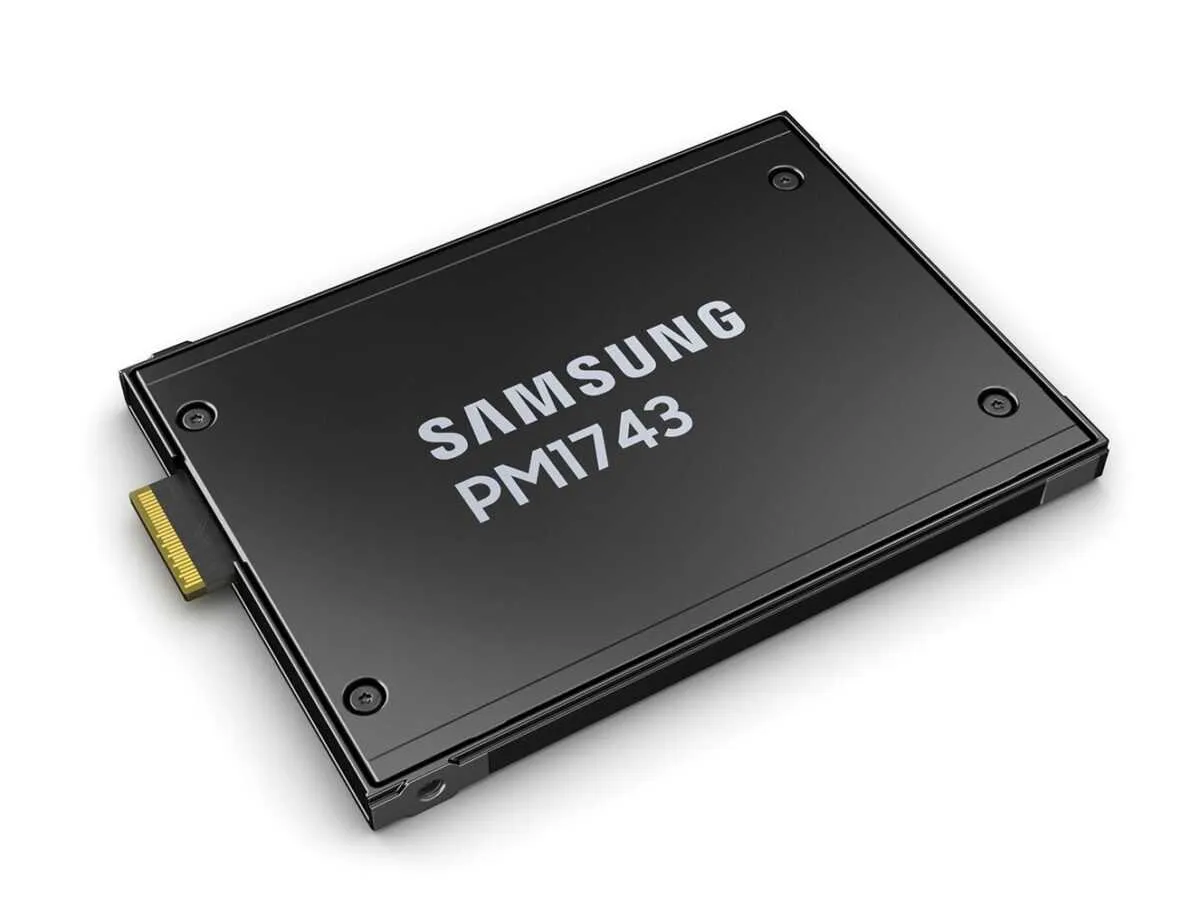 samsung pm1743