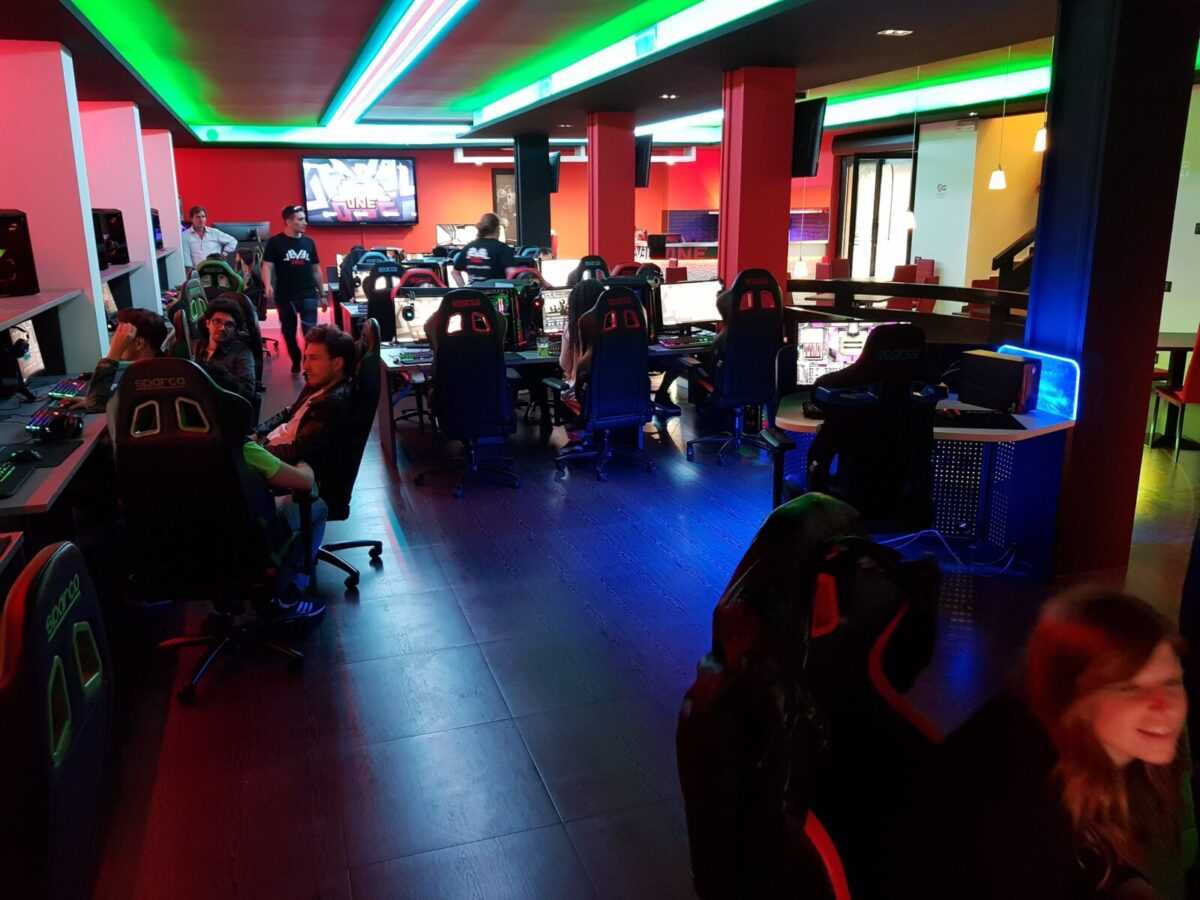 eSport Palace 4