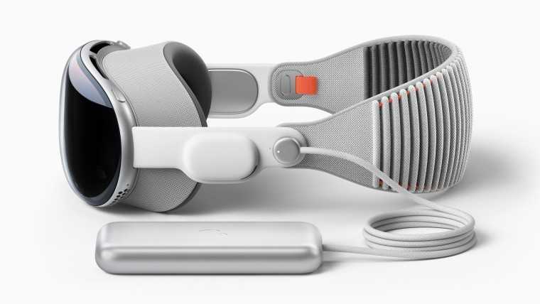 apple vision pro 1 story